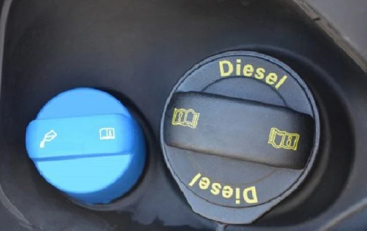 Aumenti record del metano: se si ferma la produzione di AdBlue, le auto diesel non possono circolare