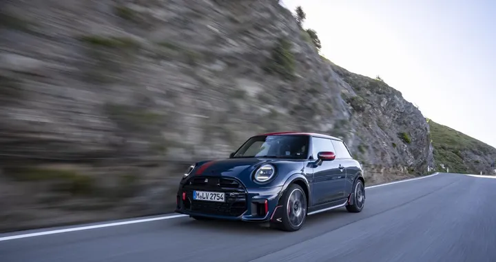 MINI John Cooper Works: ispirata al motorsport