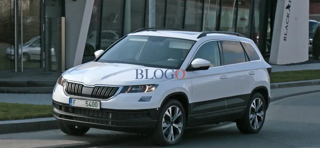 Skoda Karoq: foto spia dell'erede della Yeti