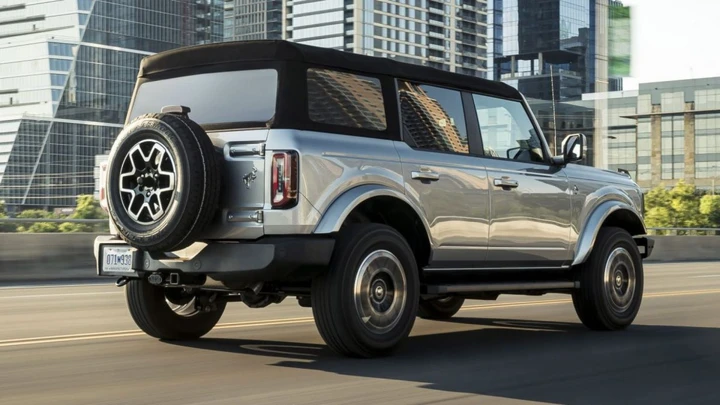 Ecco il Bronco per l'Europa, il SUV di Ford non sarà solo elettrico