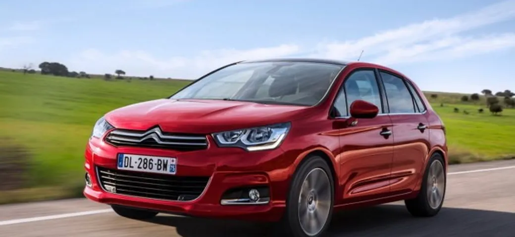 Citroen C4 2015: nuove foto ufficiali del facelift