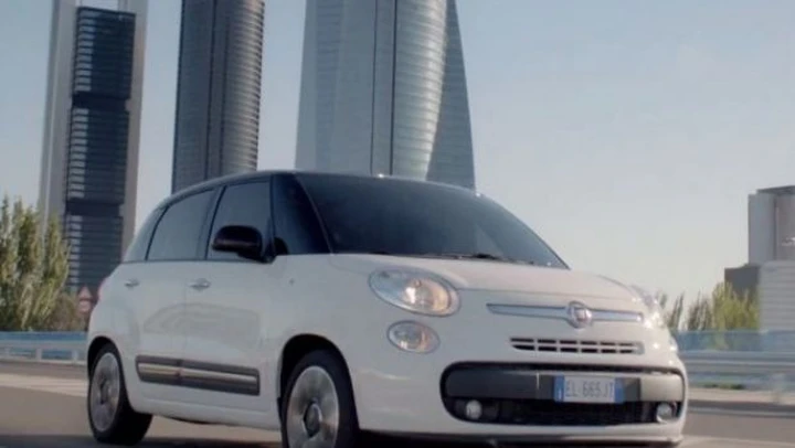 Fiat 500L: lo spot della monovolume di Fiat