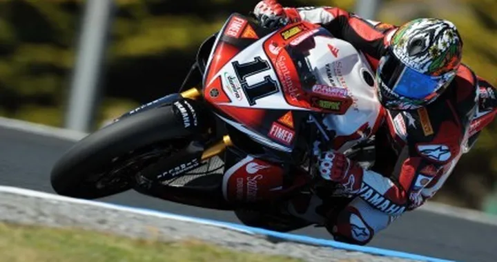 SBK: Corser davanti alle Ducati di Bayliss e Fabrizio