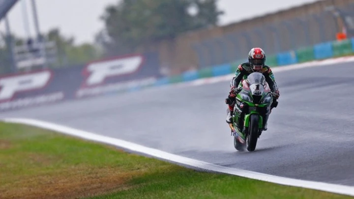 Superbike Magny Cours 2016: Rea in pole, 2° Sykes, 3° Davies