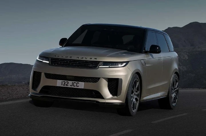Svelata la nuova Range Rover Sport SV