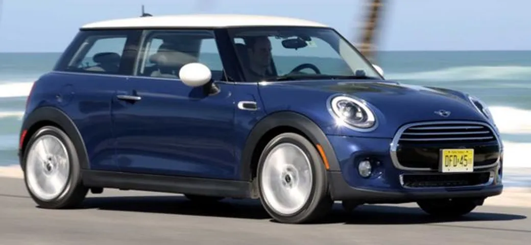 Nuova Mini 2014: prezzo, motori e caratteristiche di Mini One e Mini One D