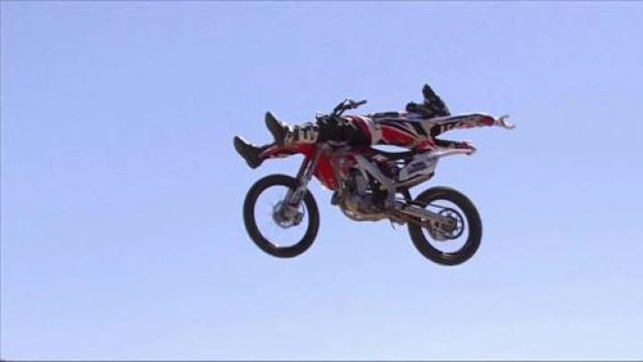 Red Bull X - Fighters: Adelberg trionfa a sorpresa a Glen Helen