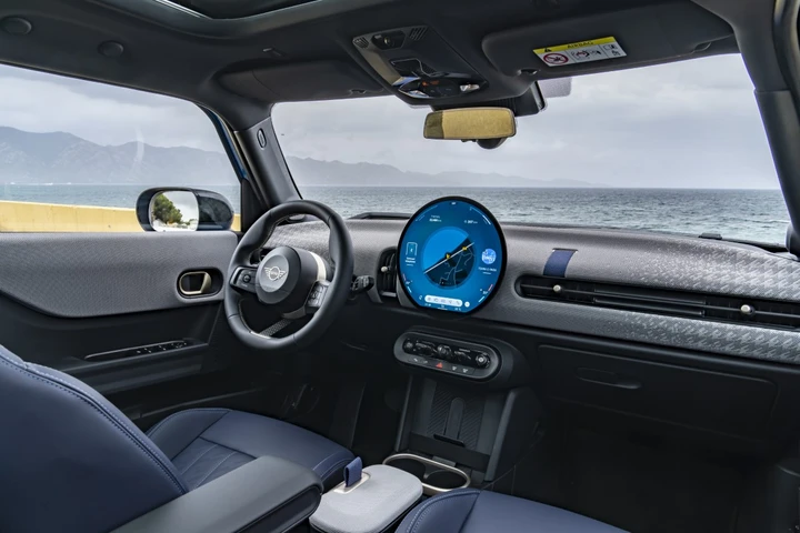 Nuova MINI Cooper S 5 Porte interni