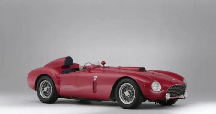 Ferrari 375 Plus: il proprietario trascina in tribunale la casa d'aste Bonhams