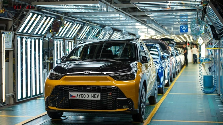 Toyota avvia produzione della Aygo X Hybrid a Kolin, pronto l'investimento per BEV