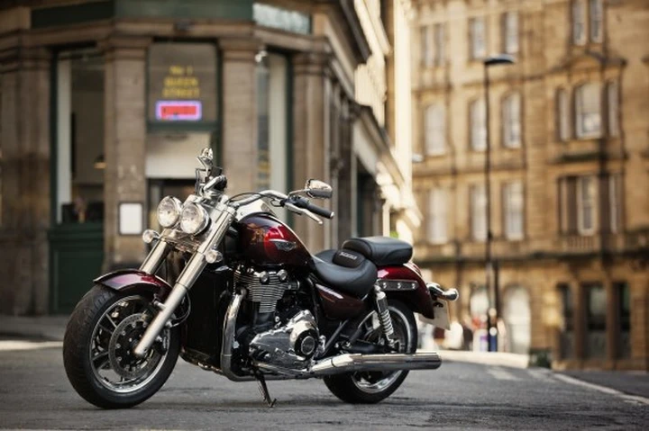 Triumph Thunderbird Commander MY 2014: prezzo e caratteristiche