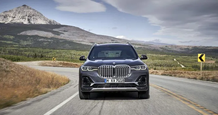 Salone di Los Angeles: BMW presenta il SUV X7