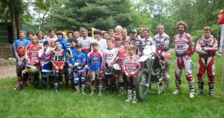 Husqvarna organizza un corso di minicross, motocross ed enduro a Schianno