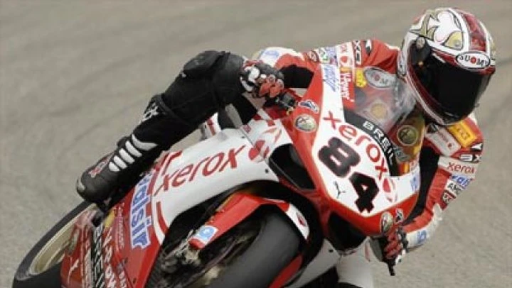 WSBK: uragano Fabrizio primo sotto la pioggia di Portimao