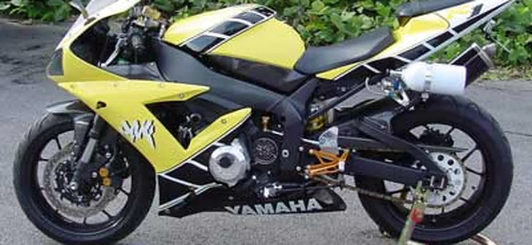 Yamaha R1 Nitro colorazione 2006