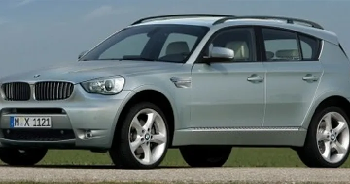 BMW X1: primo rendering