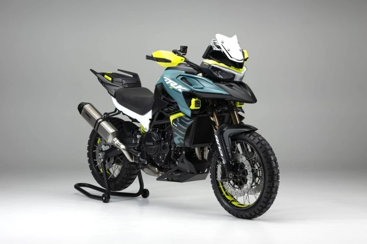 Benelli TRK 902