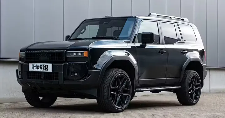 Toyota Land Cruiser più estremo, arriva il kit H&amp;R che aumenta l’altezza da terra