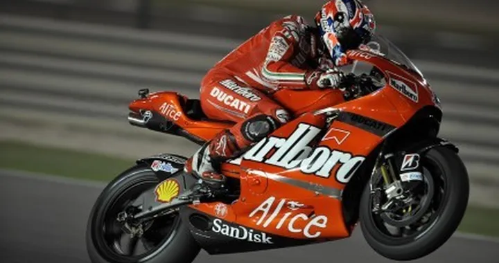 Casey Stoner punta al bis, Melandri al riscatto
