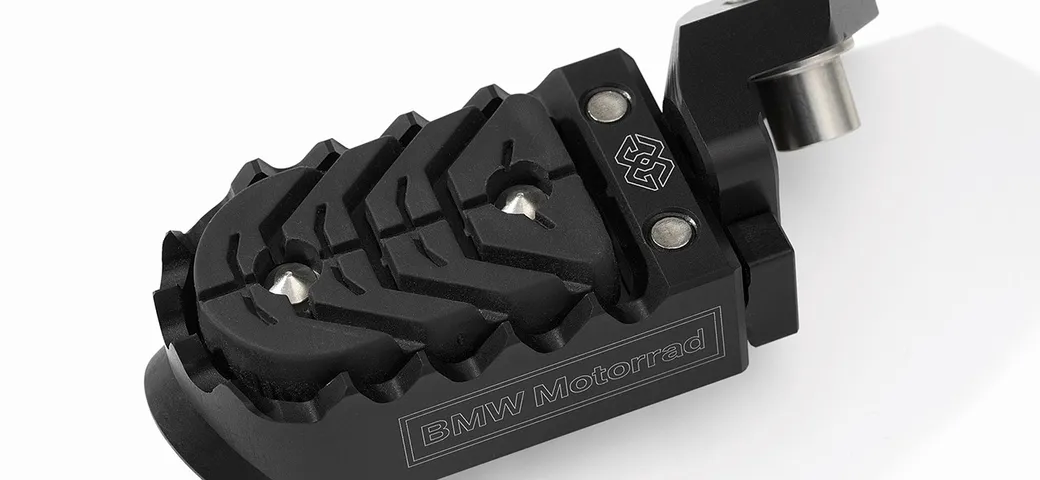 BMW Motorrad, richiamo per i poggiapiedi del catalogo accessori per GS