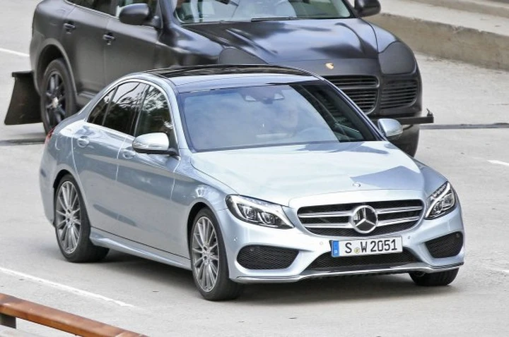 Mercedes Classe C: foto spia del modello definitivo