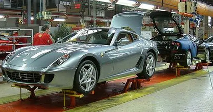 32.000 € per ogni Ferrari venduta !