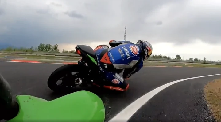 Razgatlioglu e Sofuoglu: la sfida in pista sulla piccole Ninja 125