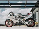 TVS lavora su una nuova gamma di moto Norton