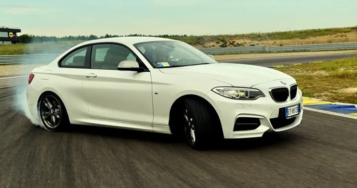 BMW M235i: la prova in pista