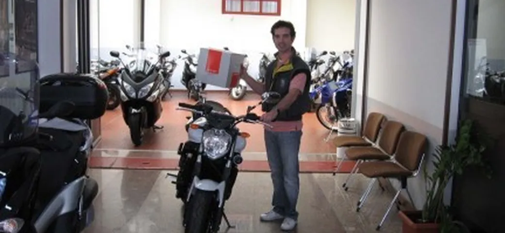 Tester Motoblog e Yamaha: prova FZ6 di Manuel Dotti