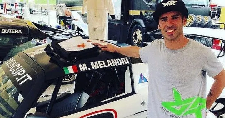 Melandri ritrova la vittoria nella Lotus Cup