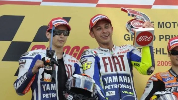 Moto Gp al Sachsenring: doppietta del Team Fiat Yamaha; Lorenzo e Rossi duello mondiale