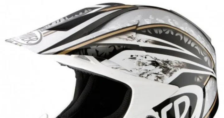 Novità Premier: nuovo casco offroad Ares