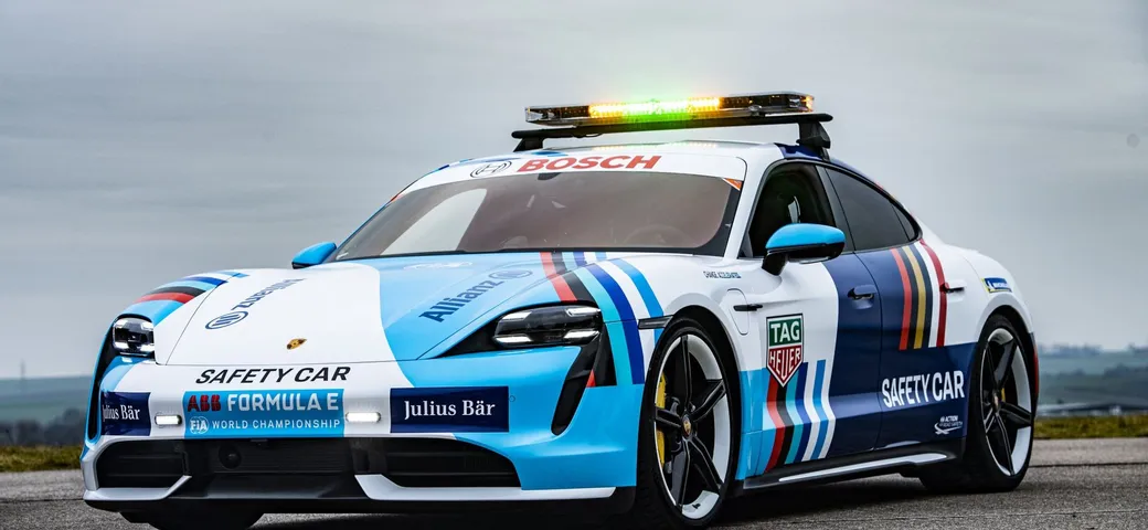 La Porsche Taycan Turbo S è la nuova safety car della Formula E
