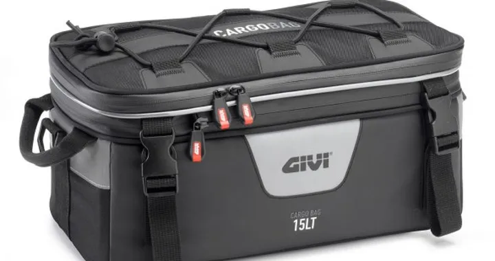 GIVI presenta la versatile borsa cargo SX310