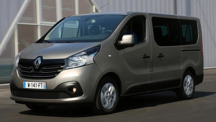 Renault Trafic Passenger: foto, prezzi e caratteristiche