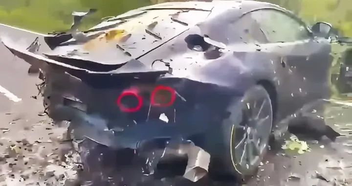 Si schianta una delle Ferrari più rare al mondo, addio a oltre 2 milioni