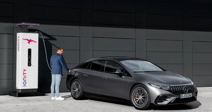 Mercedes-AMG EQS 53 4MATIC+: bolide elettrico all’IAA Mobility 2021