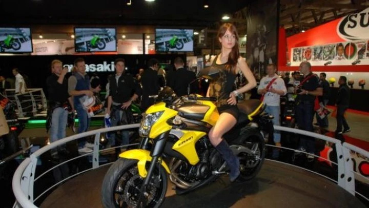 Kawasaki ER-6n /ER-6f m.y. 2012 - Salone EICMA Milano 2011