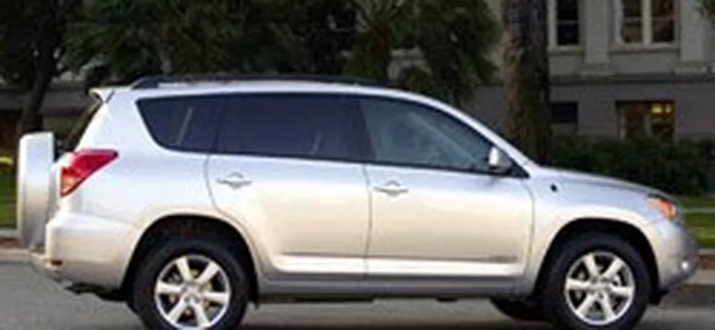 Toyota RAV 4 a passo lungo