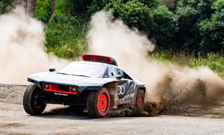 Audi RS Q e-tron: il prototipo elettrico con range extender per la Dakar 2022