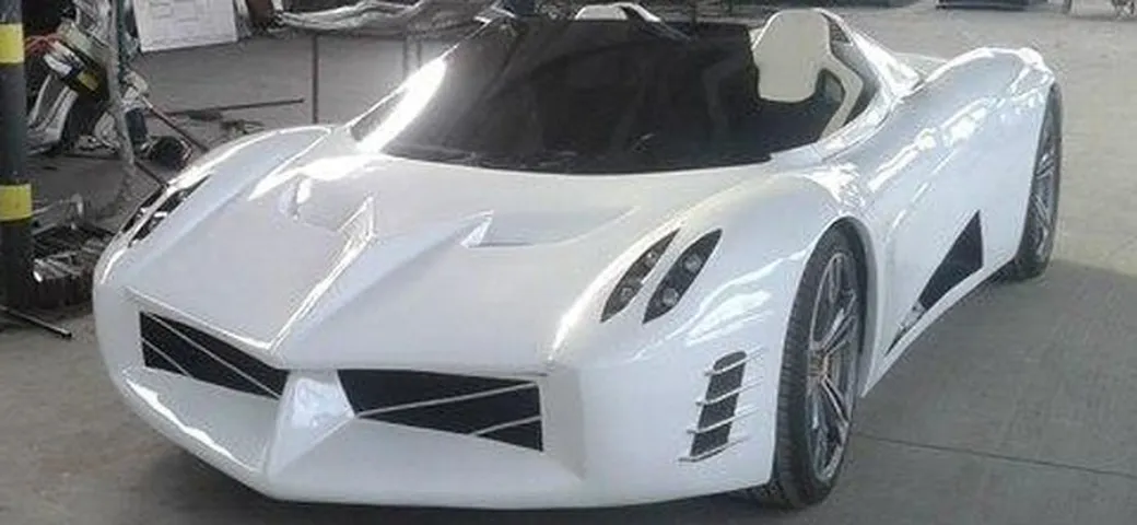 Dalla Cina arriva il clone della Pagani Huayra