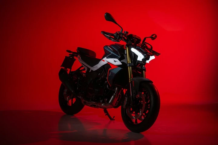 La nuova Benelli 550 debutta a EICMA 2025 con ambizioni da leader