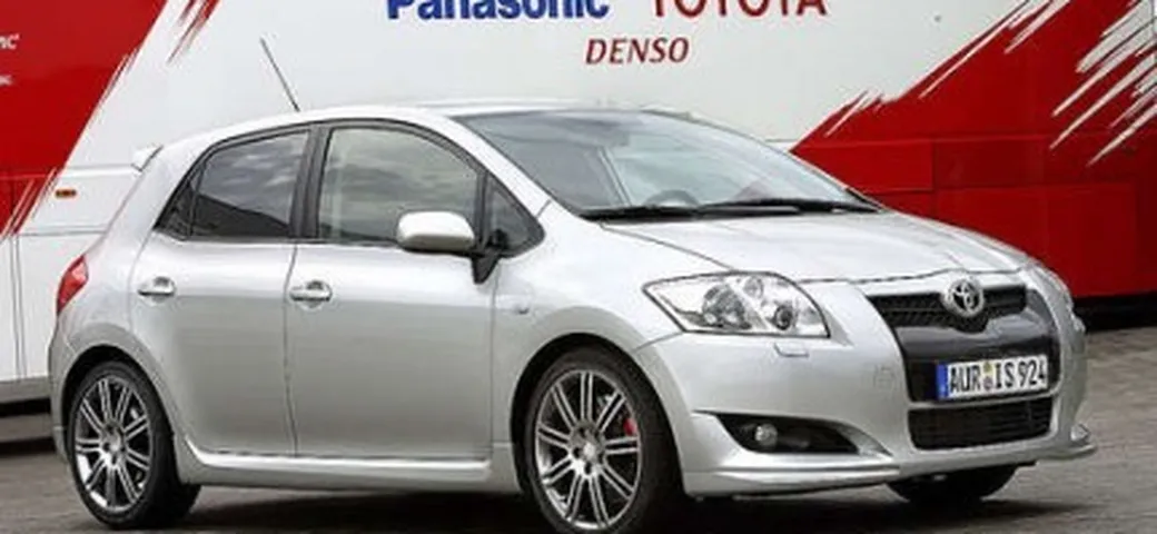 Toyota Auris 2.2 D-4D Sport Study da 200 cavalli