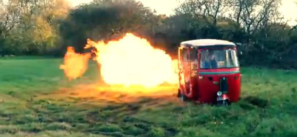 Il Tuk Tuk con motore quattro cilindri della Honda CBR600