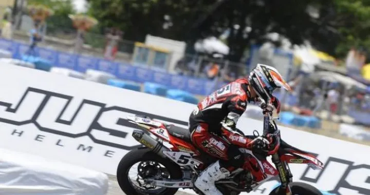 Supermoto: Adrien Chareyre vince nel GP di Sicilia