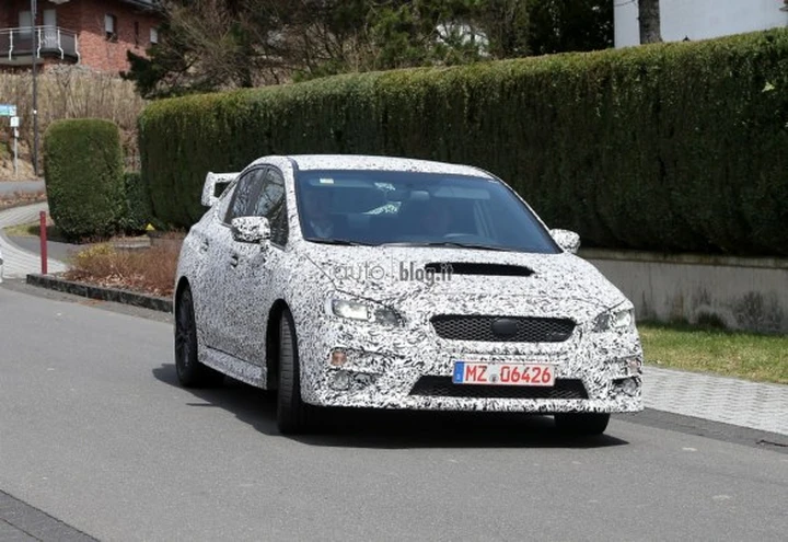 Subaru Impreza WRX 2014: Foto spia