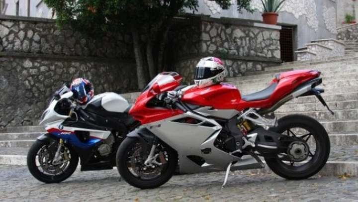 TEST MV Agusta F4 1000 vs BMW S 1000 RR, filosofie a confronto