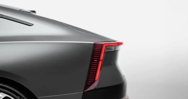 Polestar 5, l’elettrica europea debutta al Salone di Monaco