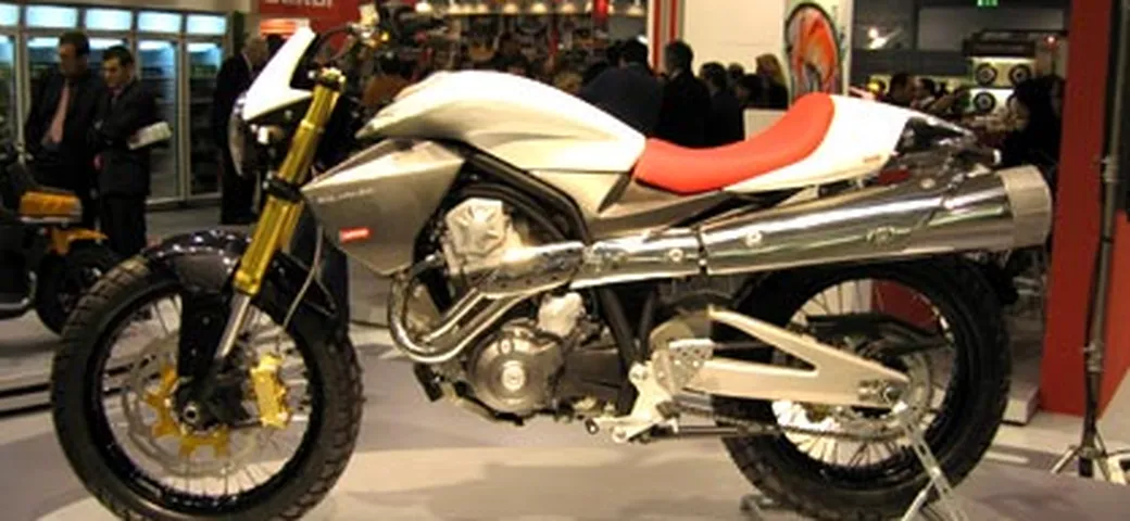 Salone Milano - Derbi Mulhacén 659